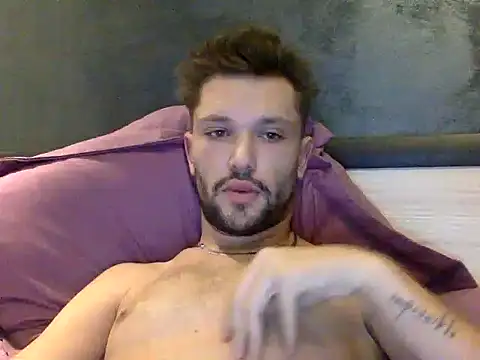 Snapshot of babykriss chatting on 4, 10, 2025 babykriss online show from 4, 10, 2025
