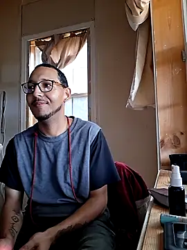 ThrowedWorldWide online show from 25, 11, 2025