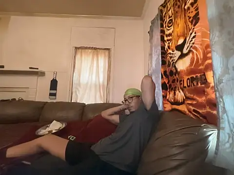 ThrowedWorldWide online show from 2, 3, 2026