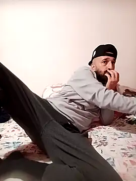 Snapshot of krerem chatting on 1, 4, 2026 krerem online show from 1, 4, 2026