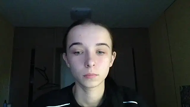 Emilia Light online show from 14, 10, 2025