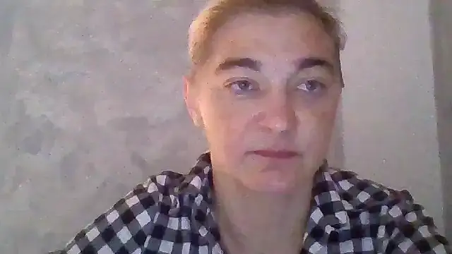 Snapshot of GoldenAngelMilf chatting on 20, 10, 2025 GoldenAngelMilf online show from 20, 10, 2025