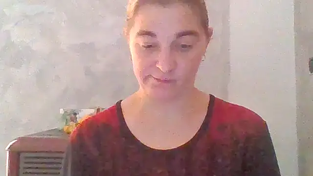 Snapshot of GoldenAngelMilf chatting on 6, 11, 2025 GoldenAngelMilf online show from 6, 11, 2025