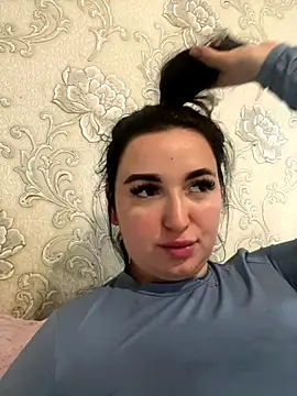 LoveMiQueen1 online show from 4, 10, 2025
