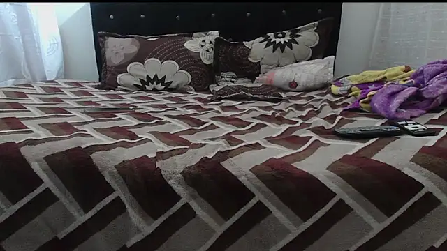 Snapshot of SofiaPinnk_ chatting on 27, 10, 2025 SofiaPinnk  online show from 27, 10, 2025