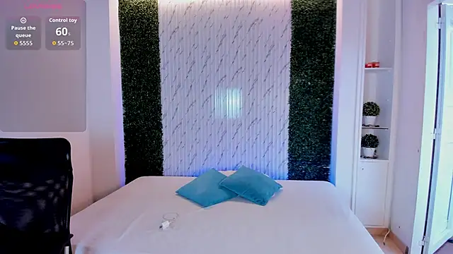 Caroline Millerr online show from 7, 3, 2026