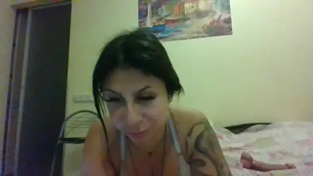 Snapshot of QueenMomyS chatting on 25, 10, 2025 QueenMomyS online show from 25, 10, 2025