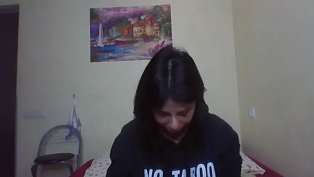 Snapshot of QueenMomyS chatting on 12, 11, 2025 QueenMomyS online show from 12, 11, 2025