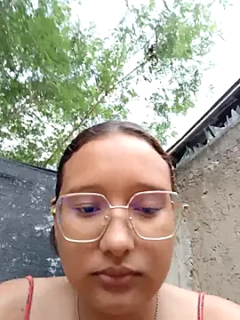 young dairy01 online show from 4, 11, 2025