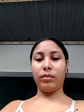 Snapshot of mommy-hot-valeria chatting on 17, 10, 2025 mommy-hot-valeria online show from 17, 10, 2025