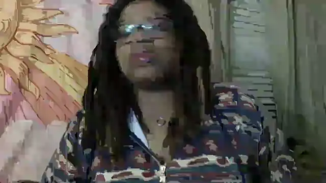 Snapshot of GoddessHoney55 chatting on 21, 10, 2025 GoddessHoney55 online show from 21, 10, 2025