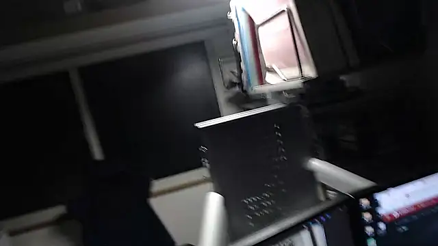 Snapshot of Kaede-Mama chatting on 8, 11, 2025 Kaede-Mama online show from 8, 11, 2025