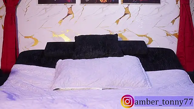 Snapshot of amber_tonny77 chatting on 14, 12, 2025 amber tonny77 online show from 14, 12, 2025
