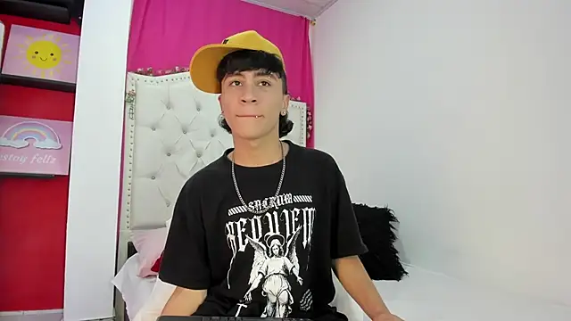 Snapshot of XaanderGrey chatting on 2, 10, 2025 XaanderGrey online show from 2, 10, 2025