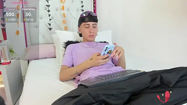 XaanderGrey online show from 27, 10, 2025