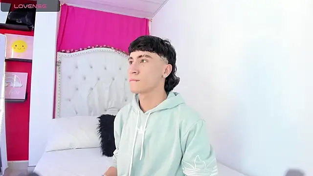 XaanderGrey online show from 30, 11, 2025