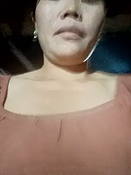 Snapshot of bree-zz chatting on 10, 1, 2026 bree-zz online show from 10, 1, 2026