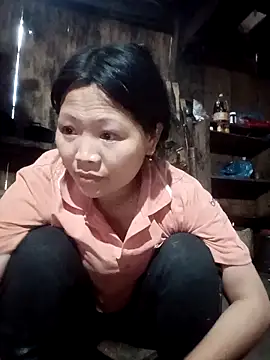 Snapshot of bree-zz chatting on 12, 3, 2026 bree-zz online show from 12, 3, 2026