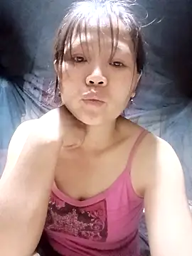 Snapshot of bree-zz chatting on 23, 3, 2026 bree-zz online show from 23, 3, 2026