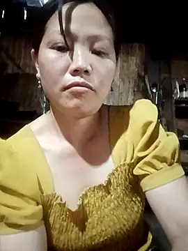 Snapshot of bree-zz chatting on 25, 3, 2026 bree-zz online show from 25, 3, 2026