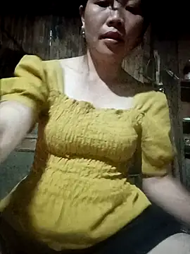 Snapshot of bree-zz chatting on 3, 4, 2026 bree-zz online show from 3, 4, 2026