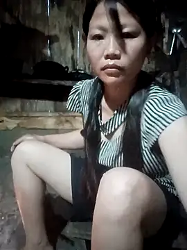 Snapshot of bree-zz chatting on 4, 4, 2026 bree-zz online show from 4, 4, 2026