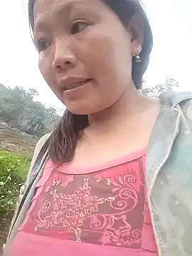 Snapshot of bree-zz chatting on 14, 4, 2026 bree-zz online show from 14, 4, 2026