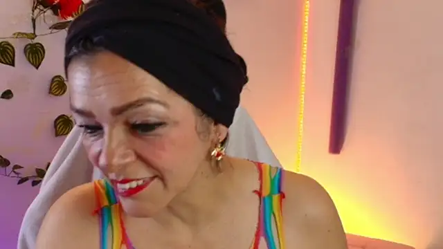 Snapshot of Carol_Miss2 chatting on 10, 2, 2026 Carol Miss2 online show from 10, 2, 2026