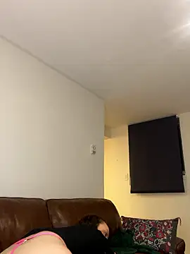 sexybriiiixoxo online show from 9, 1, 2026