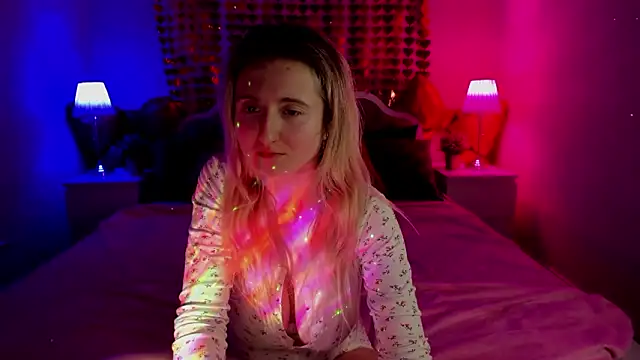 Snapshot of CamillaDreamer chatting on 13, 2, 2026 CamillaDreamer online show from 13, 2, 2026