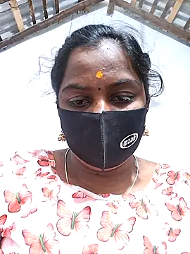 Snapshot of Tamil_Hot_Sindhu chatting on 7, 10, 2025 Tamil Hot Sindhu online show from 7, 10, 2025