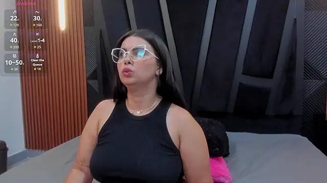 Valka Ross online show from 17, 12, 2025