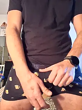 Snapshot of Nikbullx chatting on 11, 11, 2025 Nikbullx online show from 11, 11, 2025