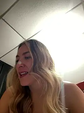 Snapshot of Mariana_gom chatting on 9, 1, 2026 Mariana gom online show from 9, 1, 2026