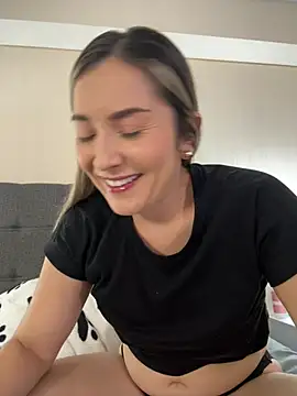 Snapshot of Mariana_gom chatting on 18, 2, 2026 Mariana gom online show from 18, 2, 2026