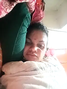 Snapshot of SHMA-77 chatting on 20, 11, 2025 SHMA-77 online show from 20, 11, 2025