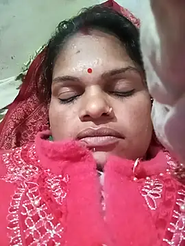 Snapshot of SHMA-77 chatting on 24, 11, 2025 SHMA-77 online show from 24, 11, 2025
