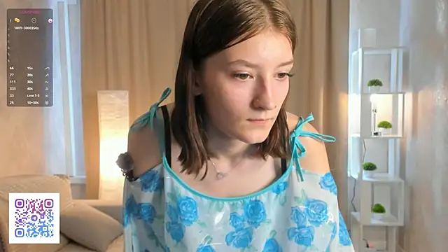 AnnaleeJennie online show from 9, 10, 2025
