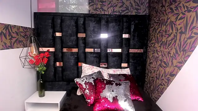 Snapshot of Issa_Milf__ chatting on 19, 1, 2026 Issa Milf online show from 19, 1, 2026