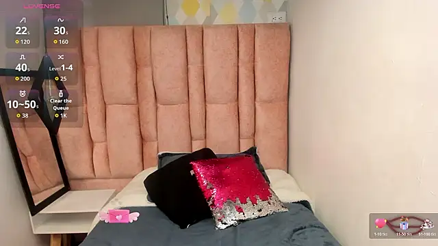 Snapshot of Issa_Milf__ chatting on 3, 2, 2026 Issa Milf online show from 3, 2, 2026