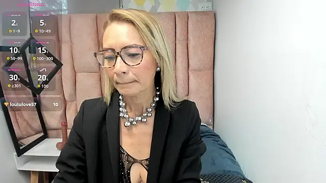 Snapshot of Issa_Milf__ chatting on 24, 2, 2026 Issa Milf online show from 24, 2, 2026