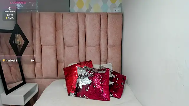 Snapshot of Issa_Milf__ chatting on 28, 3, 2026 Issa Milf online show from 28, 3, 2026