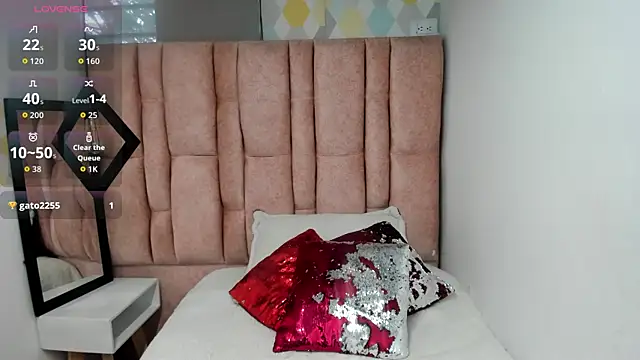 Snapshot of Issa_Milf__ chatting on 30, 3, 2026 Issa Milf online show from 30, 3, 2026