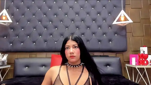 AmbarMonroe online show from 27, 4, 2026