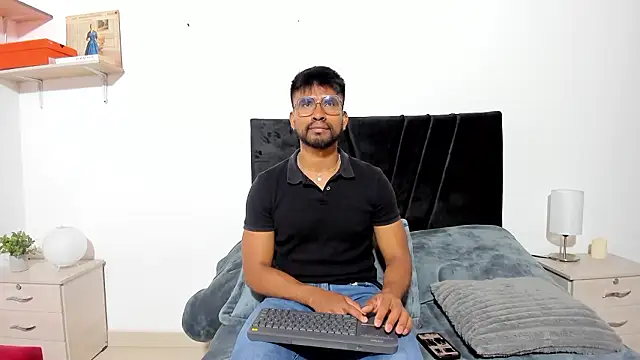 Snapshot of Taylormaccurdy_ chatting on 2, 3, 2026 Taylormaccurdy online show from 2, 3, 2026