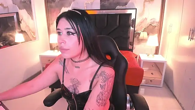 SusanVilla online show from 4, 4, 2026