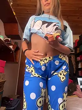 Miia Millerr online show from 18, 12, 2025