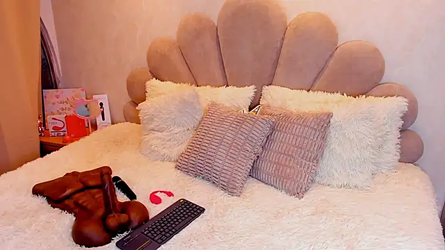 RenataPonce  online show from 5, 1, 2026