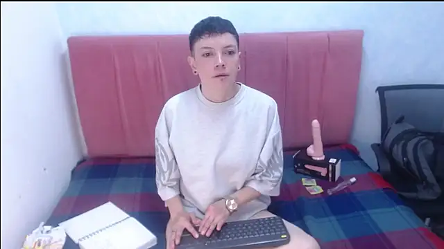 Snapshot of alexmadisoncm101 chatting on 11, 11, 2025 alexmadisoncm101 online show from 11, 11, 2025