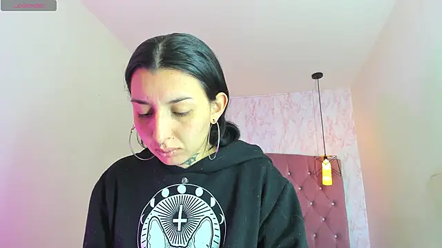 Iris  77 online show from 6, 11, 2025